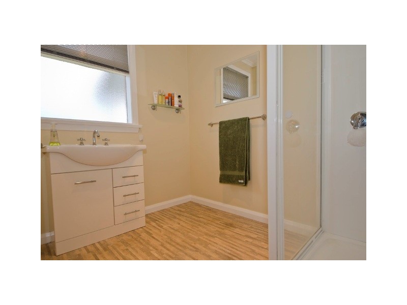 19 Henrietta Grove, West Launceston TAS 7250