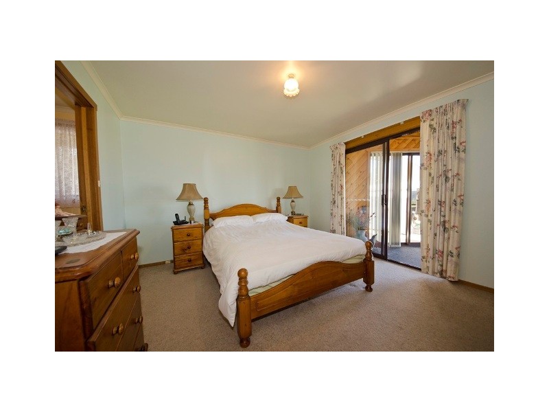 101 Viewbank Road, Newnham TAS 7248