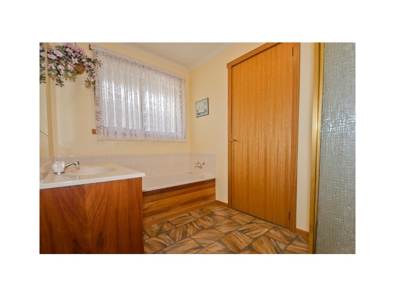 101 Viewbank Road, Newnham TAS 7248