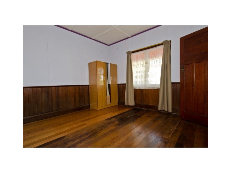 9 Charles Street, Cressy TAS 7302