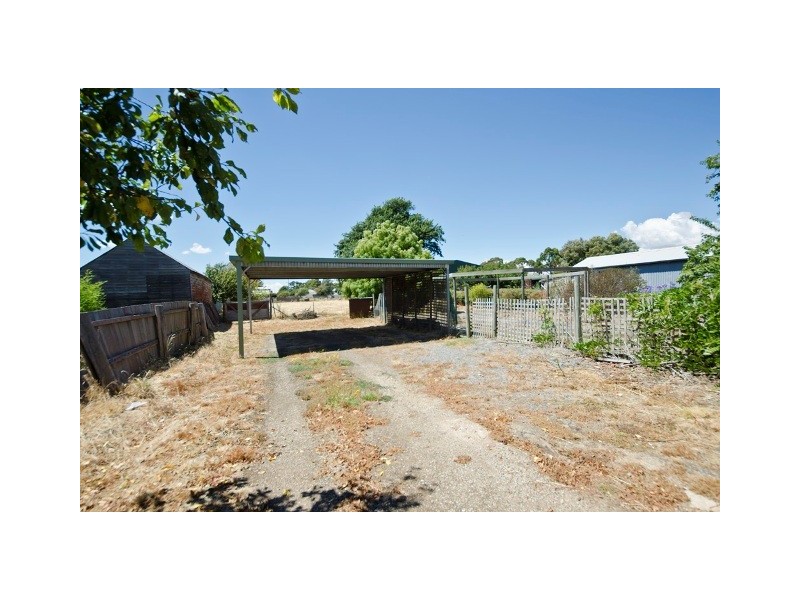 9 Charles Street, Cressy TAS 7302