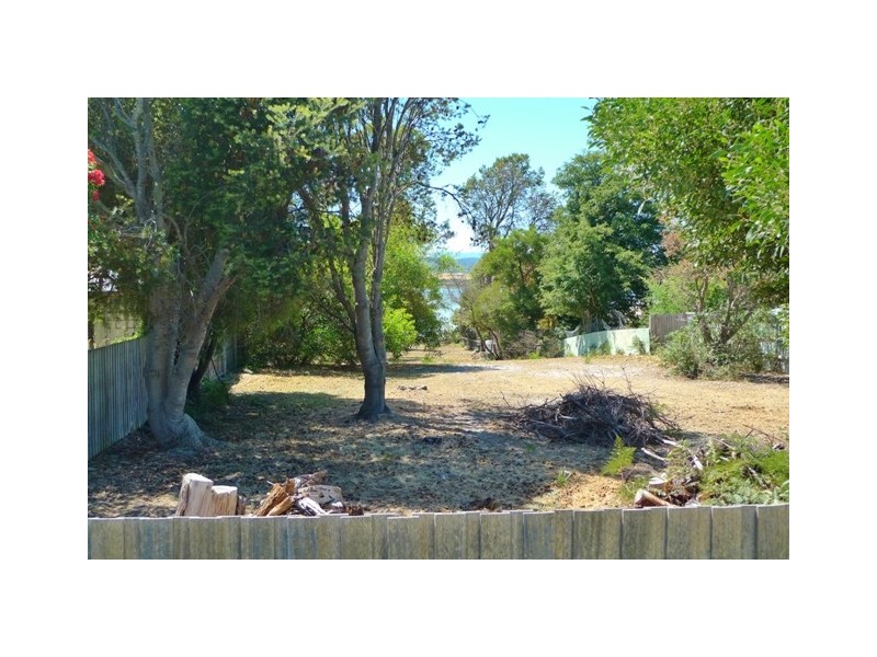 61 Beach Road, Gravelly Beach TAS 7276