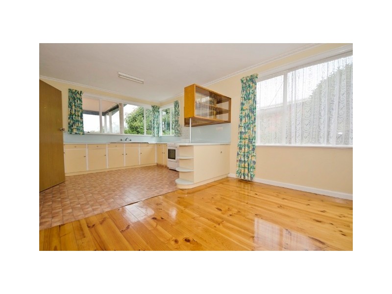 6 Chungon Crescent, South Launceston TAS 7249