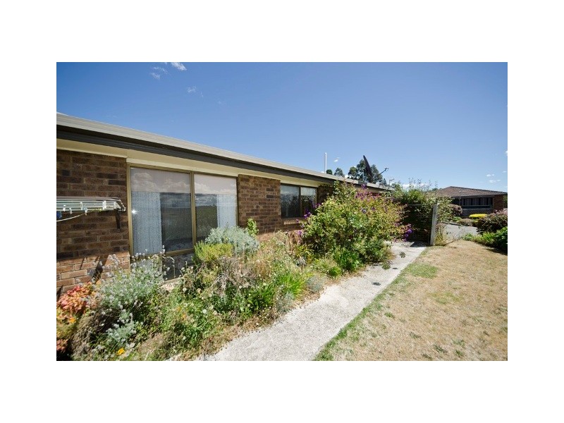 2 Emily Close, Riverside TAS 7250
