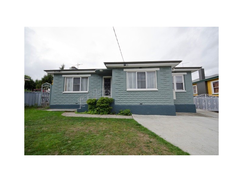 10 Alanvale Road, Newnham TAS 7248