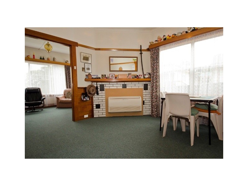 10 Alanvale Road, Newnham TAS 7248