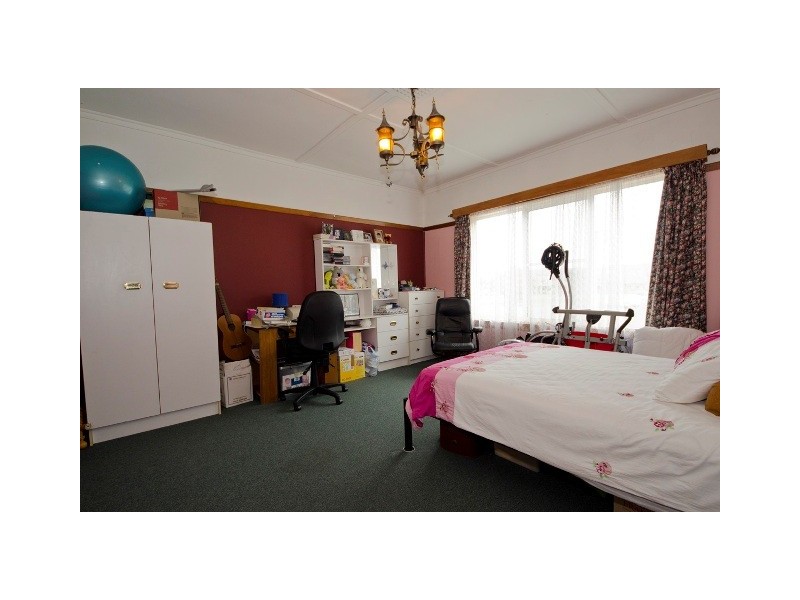 10 Alanvale Road, Newnham TAS 7248