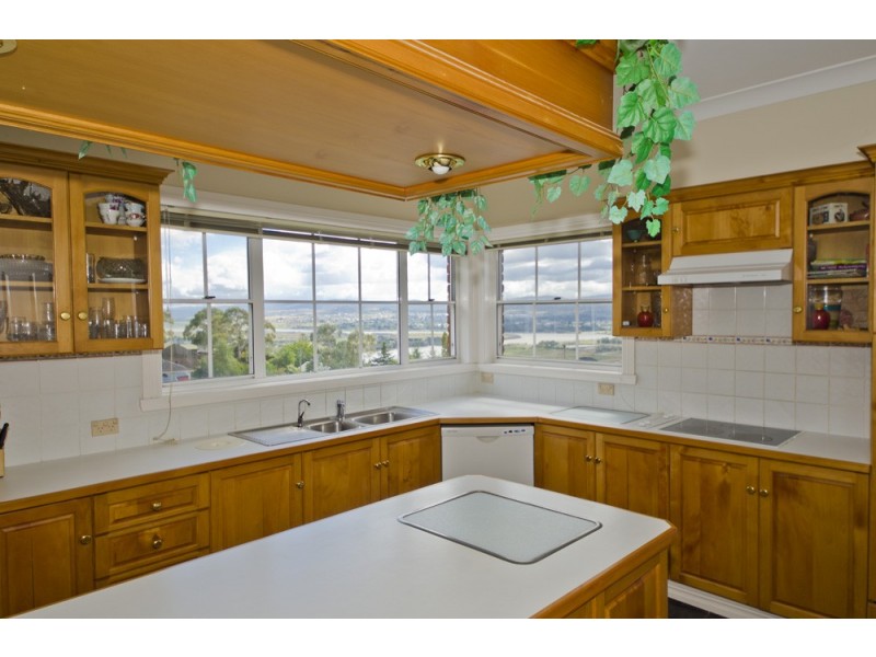 58 Floreat Crescent, Trevallyn TAS 7250