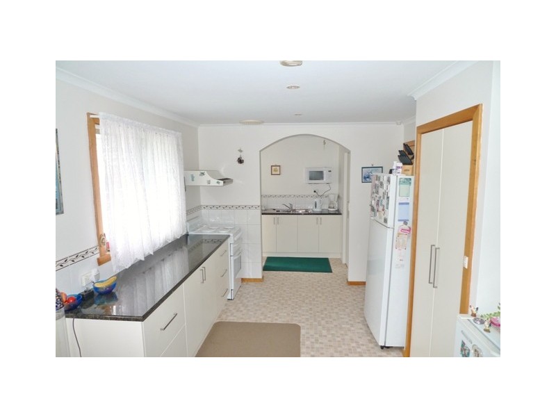 35 Bronzewing Avenue, Newnham TAS 7248