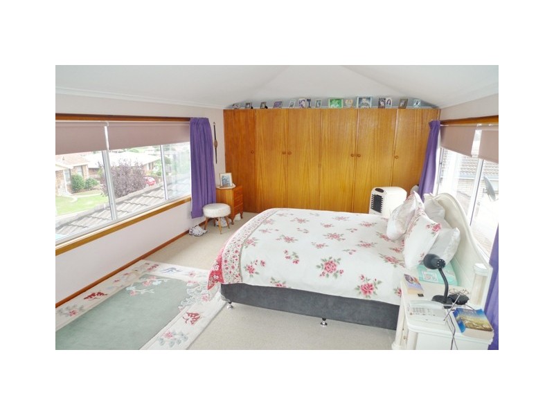 35 Bronzewing Avenue, Newnham TAS 7248