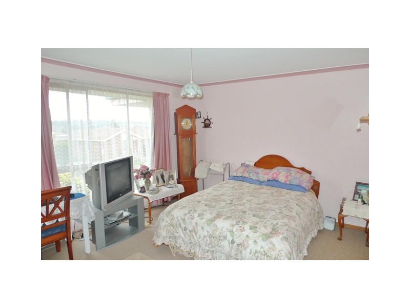 35 Bronzewing Avenue, Newnham TAS 7248