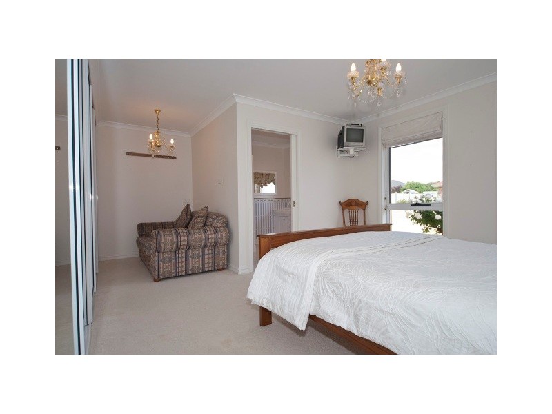 8 Trafalgar Drive, Prospect Vale TAS 7250