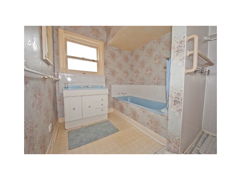 15  Weedon Avenue, South Launceston TAS 7249