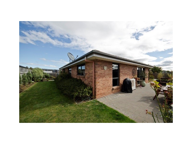 18 Savoy Place, Youngtown TAS 7249
