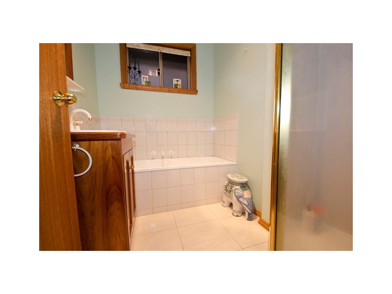 6 Picasso Place, Newnham TAS 7248