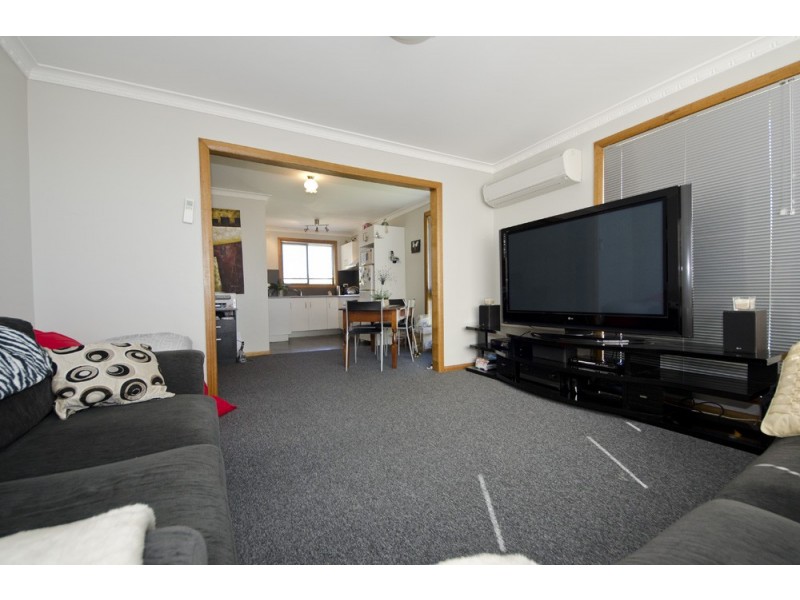 Unit 1/2 Swan Street, Newnham TAS 7248