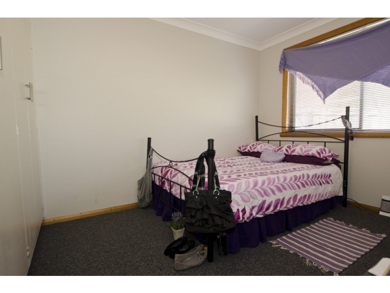 Unit 1/2 Swan Street, Newnham TAS 7248