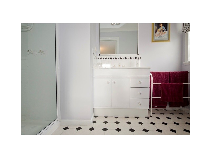 8 Cambock Lane West, Evandale TAS 7212