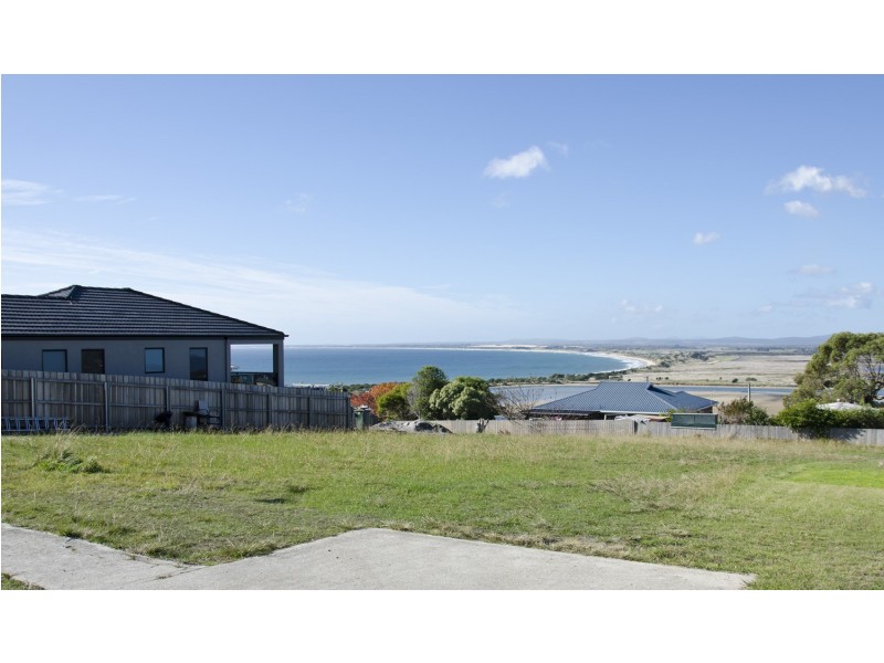 5 Flinders Lane, Bridport TAS 7262