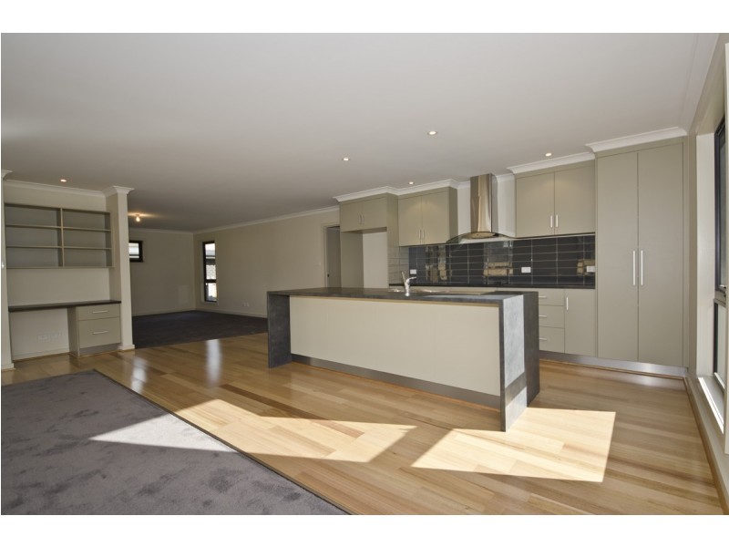 1 Kachina Court, Newstead TAS 7250