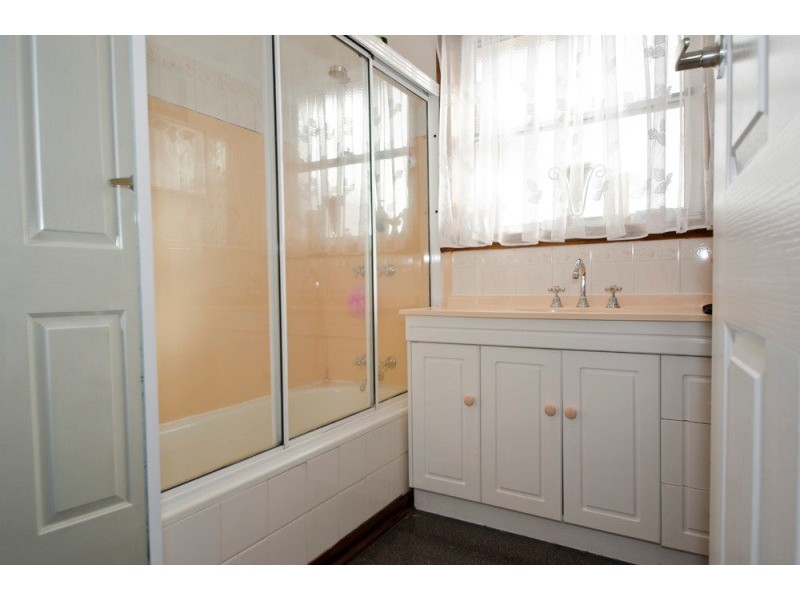 9 Seymour Street, Ravenswood TAS 7250