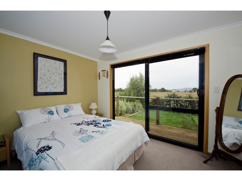 948 Windermere Road, Swan Bay TAS 7252
