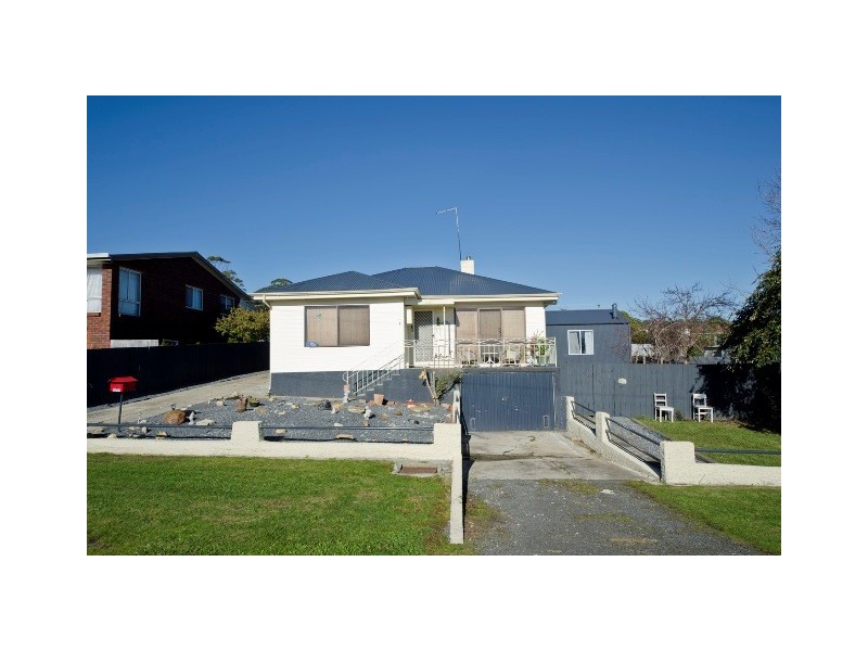 7 Ernest Street, Beauty Point TAS 7270
