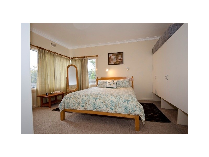 13 Garrett Street, Beauty Point TAS 7270