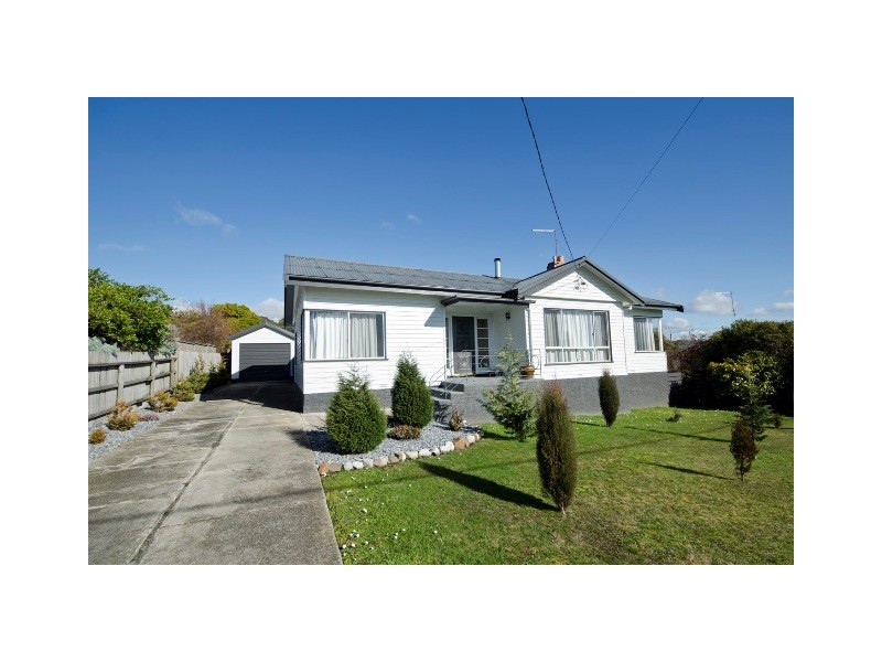 13 Garrett Street, Beauty Point TAS 7270