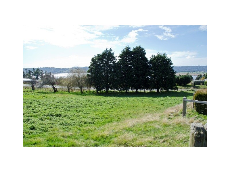 18 Upper McEwans Road, Legana TAS 7277