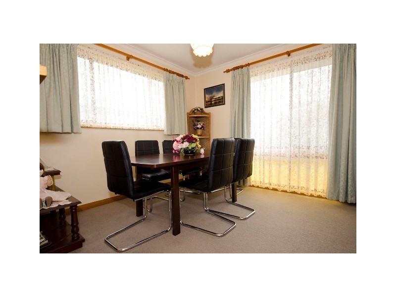 5 Kitchener Avenue, Beauty Point TAS 7270