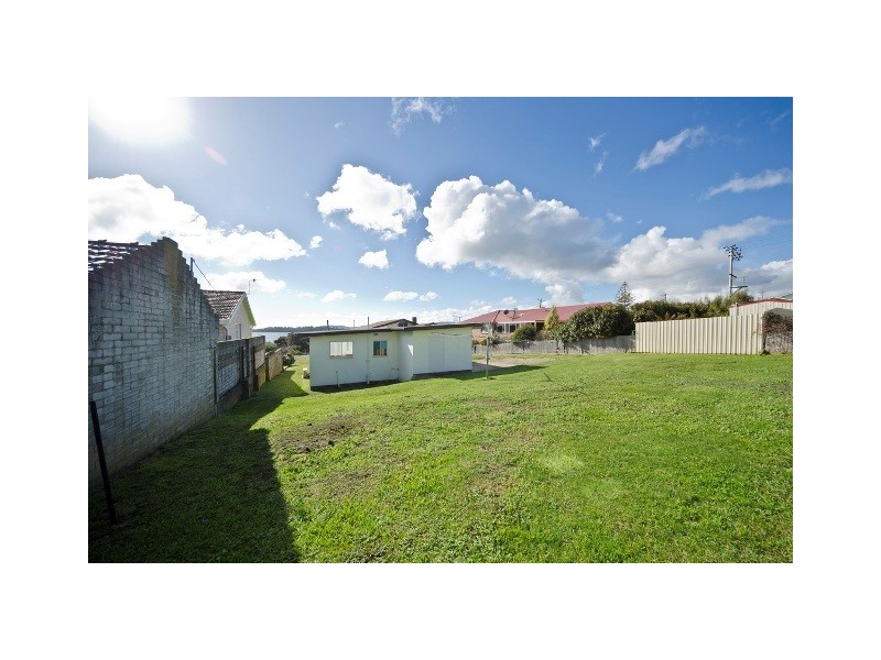 3 Garrett Street, Beauty Point TAS 7270