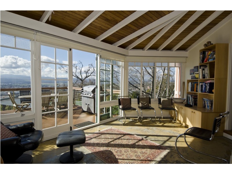 6 Osborne Avenue, Trevallyn TAS 7250