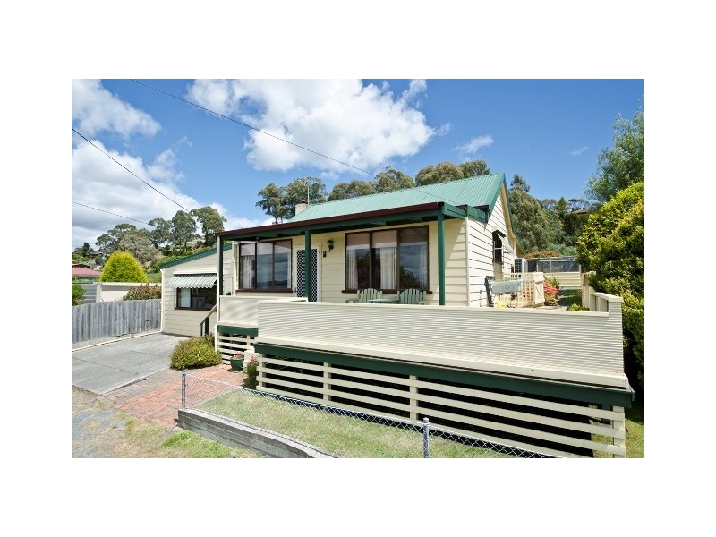 3 Ross Lane, Beauty Point TAS 7270