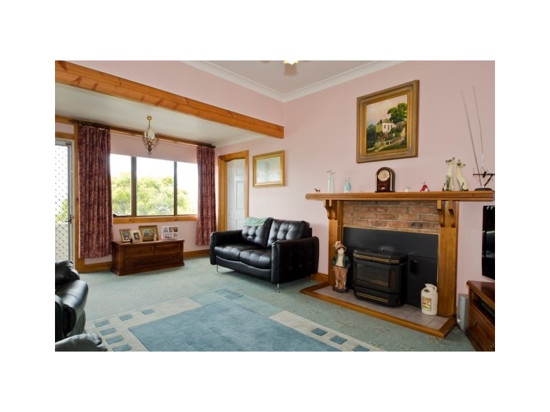 3 Ross Lane, Beauty Point TAS 7270