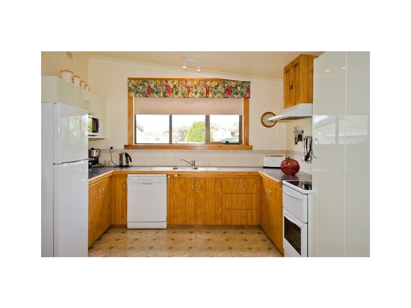 3 Ross Lane, Beauty Point TAS 7270