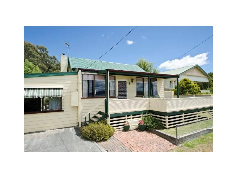 3 Ross Lane, Beauty Point TAS 7270