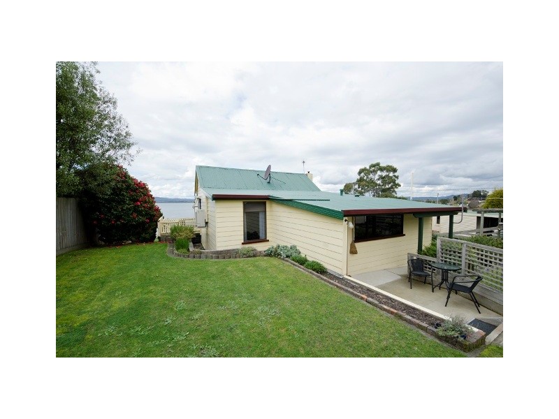 3 Ross Lane, Beauty Point TAS 7270
