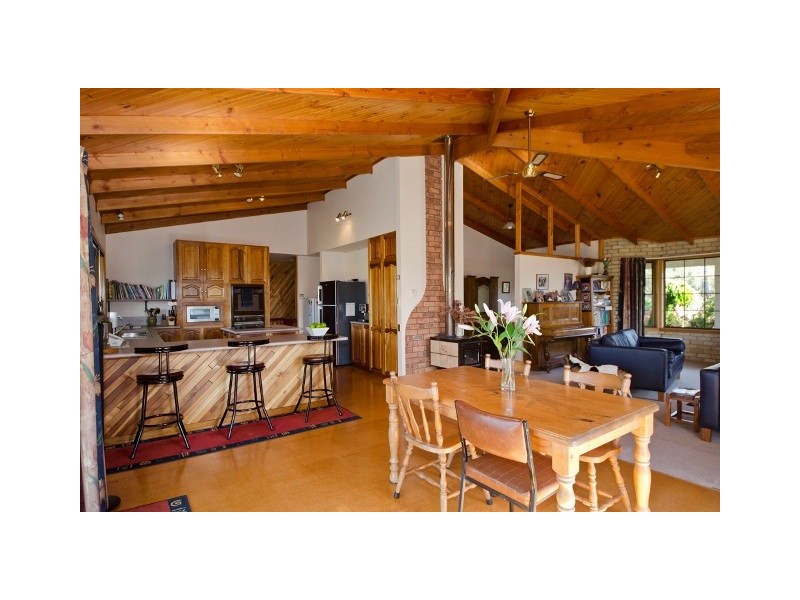 10 – 12 Taree Crescent, Gravelly Beach TAS 7276