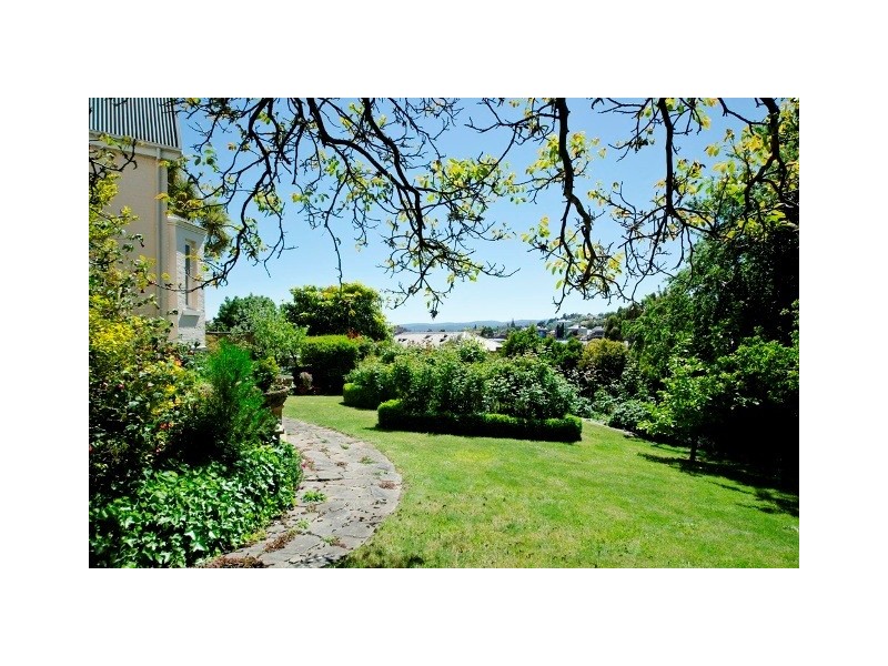 15 Maitland Street, Launceston TAS 7250