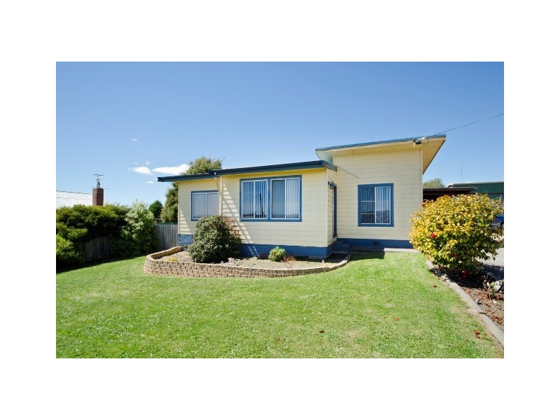 156 Charles Street, Beauty Point TAS 7270