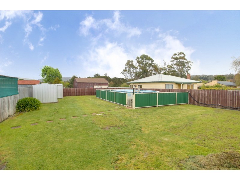 2 Archer Street, Gravelly Beach TAS 7276