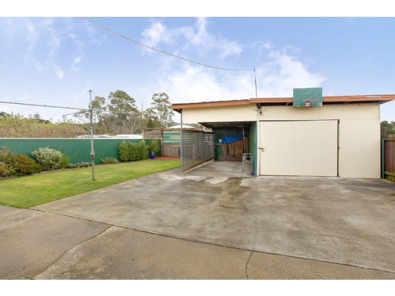 2 Archer Street, Gravelly Beach TAS 7276