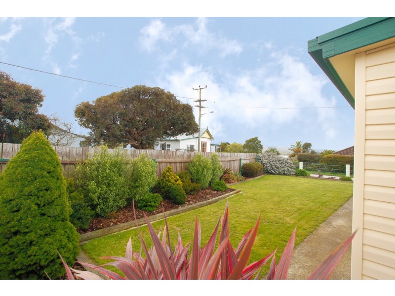 2 Archer Street, Gravelly Beach TAS 7276