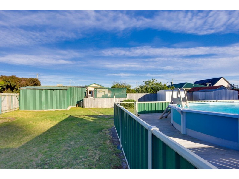 2 Archer Street, Gravelly Beach TAS 7276