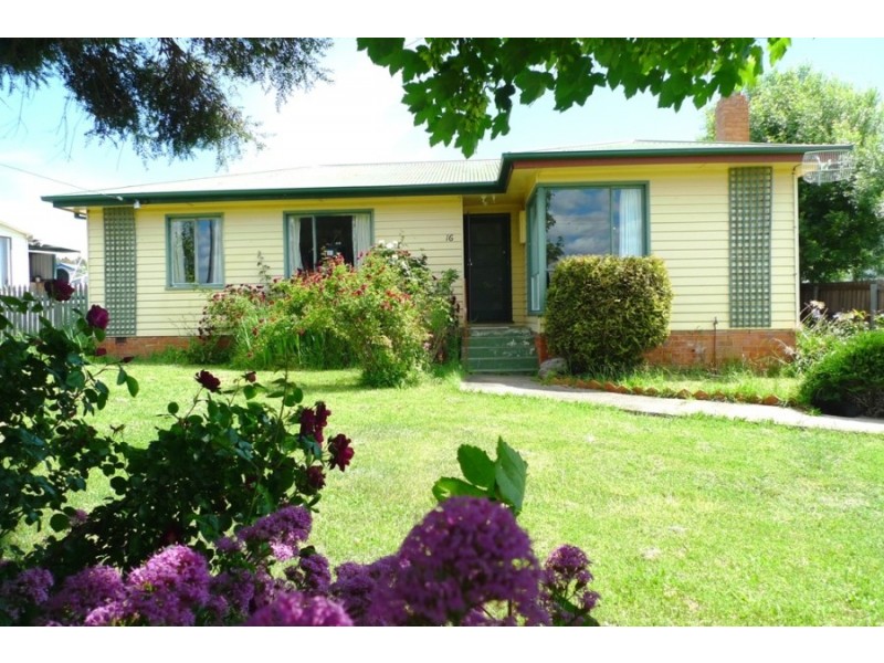 16 Renfern Street, Waverley TAS 7250