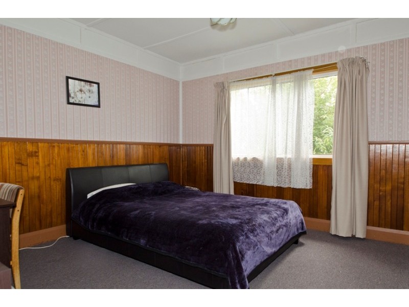 8 Bell Street, Beaconsfield TAS 7270