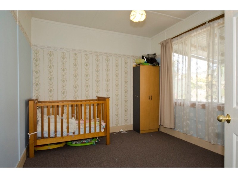 8 Bell Street, Beaconsfield TAS 7270