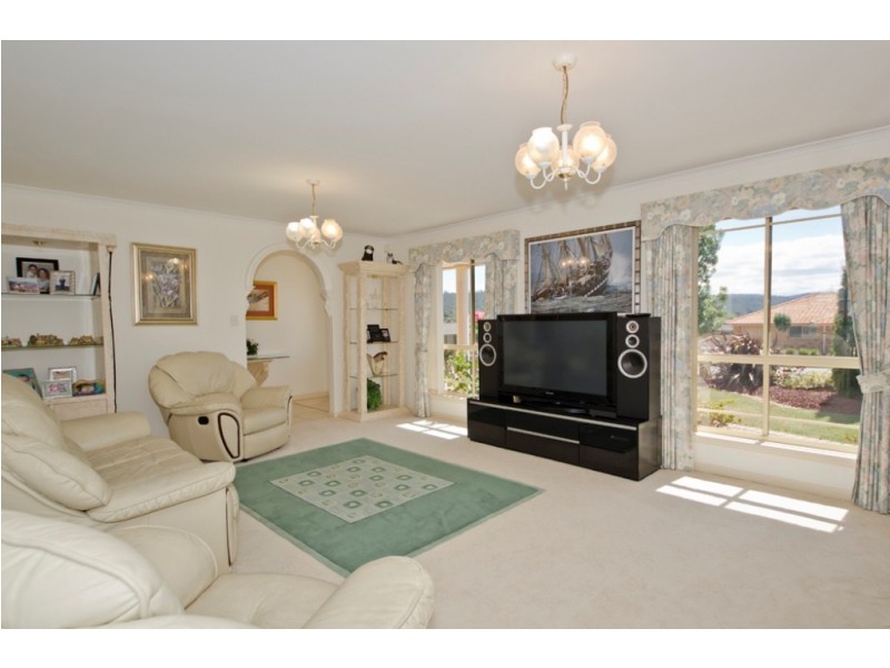 33 Holyman Drive, Prospect Vale TAS 7250
