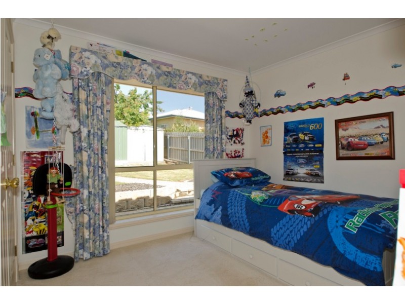 33 Holyman Drive, Prospect Vale TAS 7250